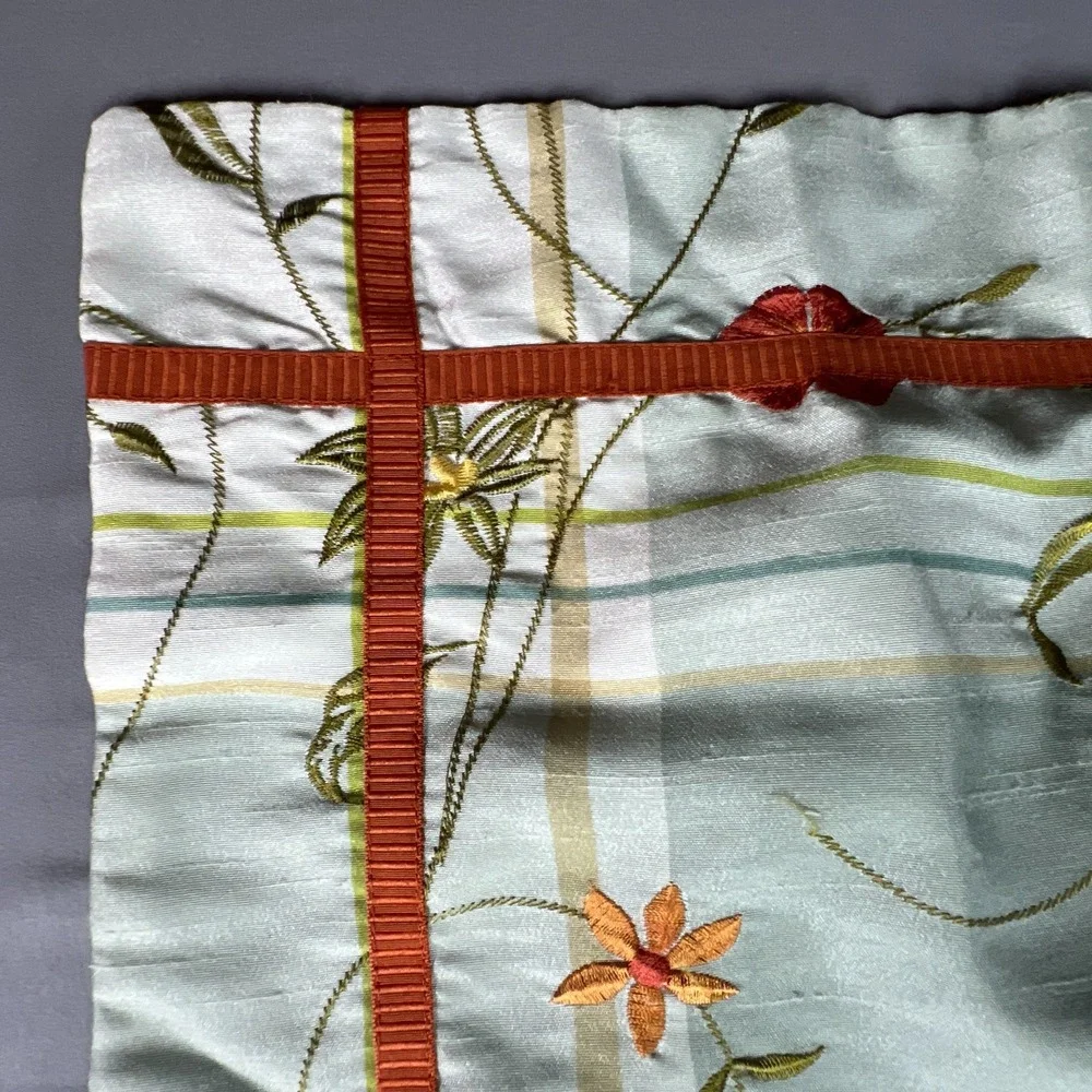 Set Of 2 Better Homes & Gardens Standard Pillow Shams Multi Floral Embroidered